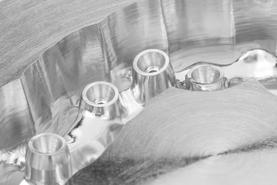 implantologie-usinage-de-barre-RESTAURATION-TRANSVISSEE-PLURALE-bridge transvisse-2